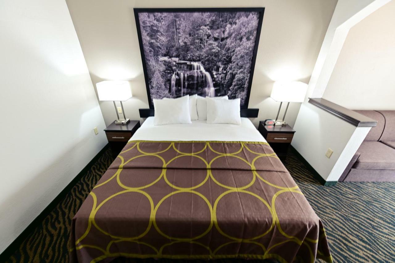 Super 8 By Wyndham High Point/Greensboro Bagian luar foto