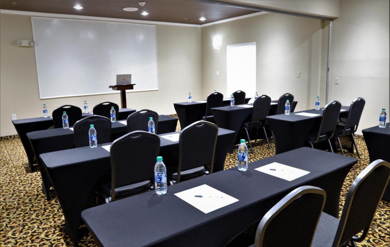 Super 8 By Wyndham High Point/Greensboro Bagian luar foto
