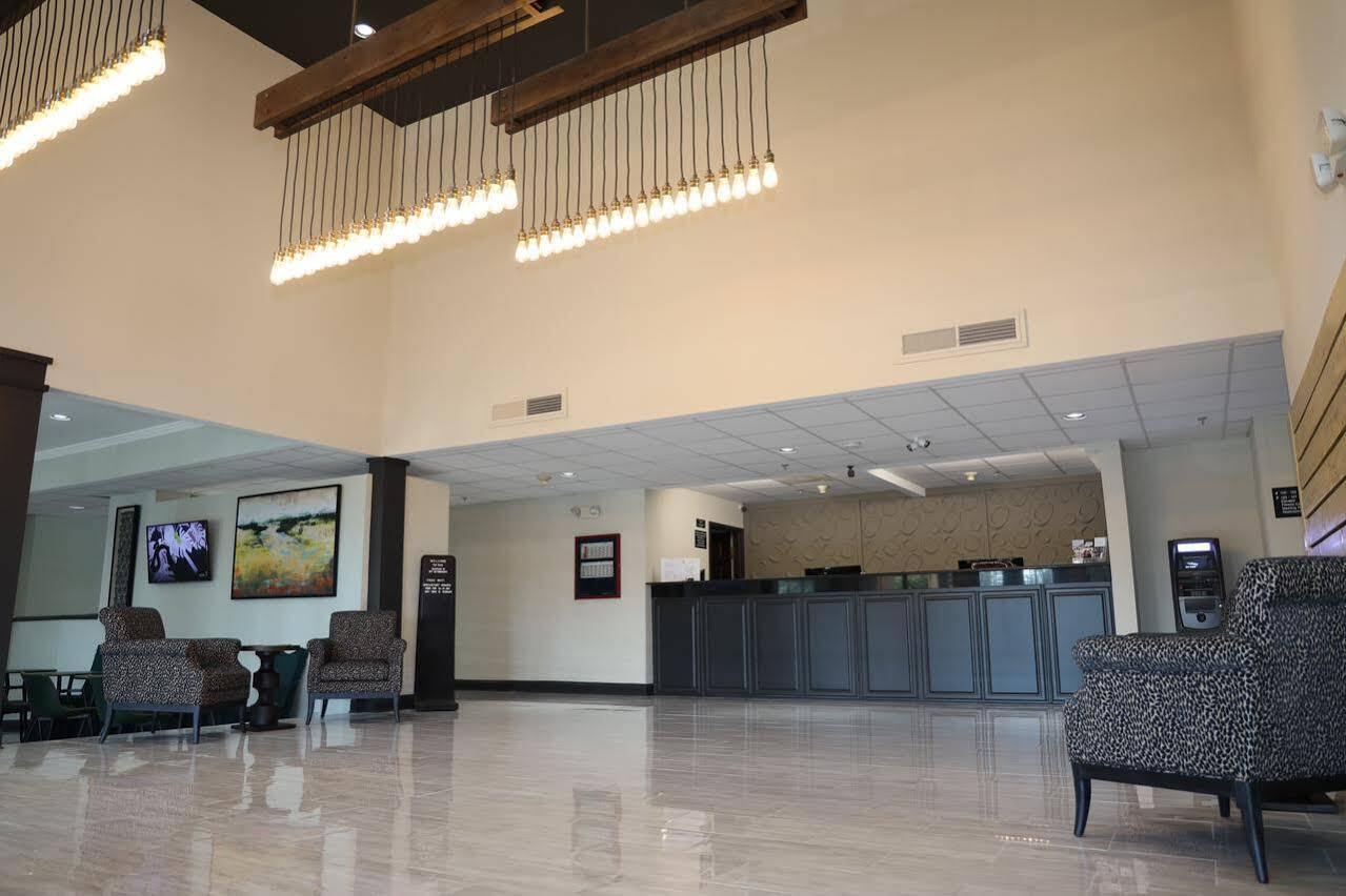 Super 8 By Wyndham High Point/Greensboro Bagian luar foto
